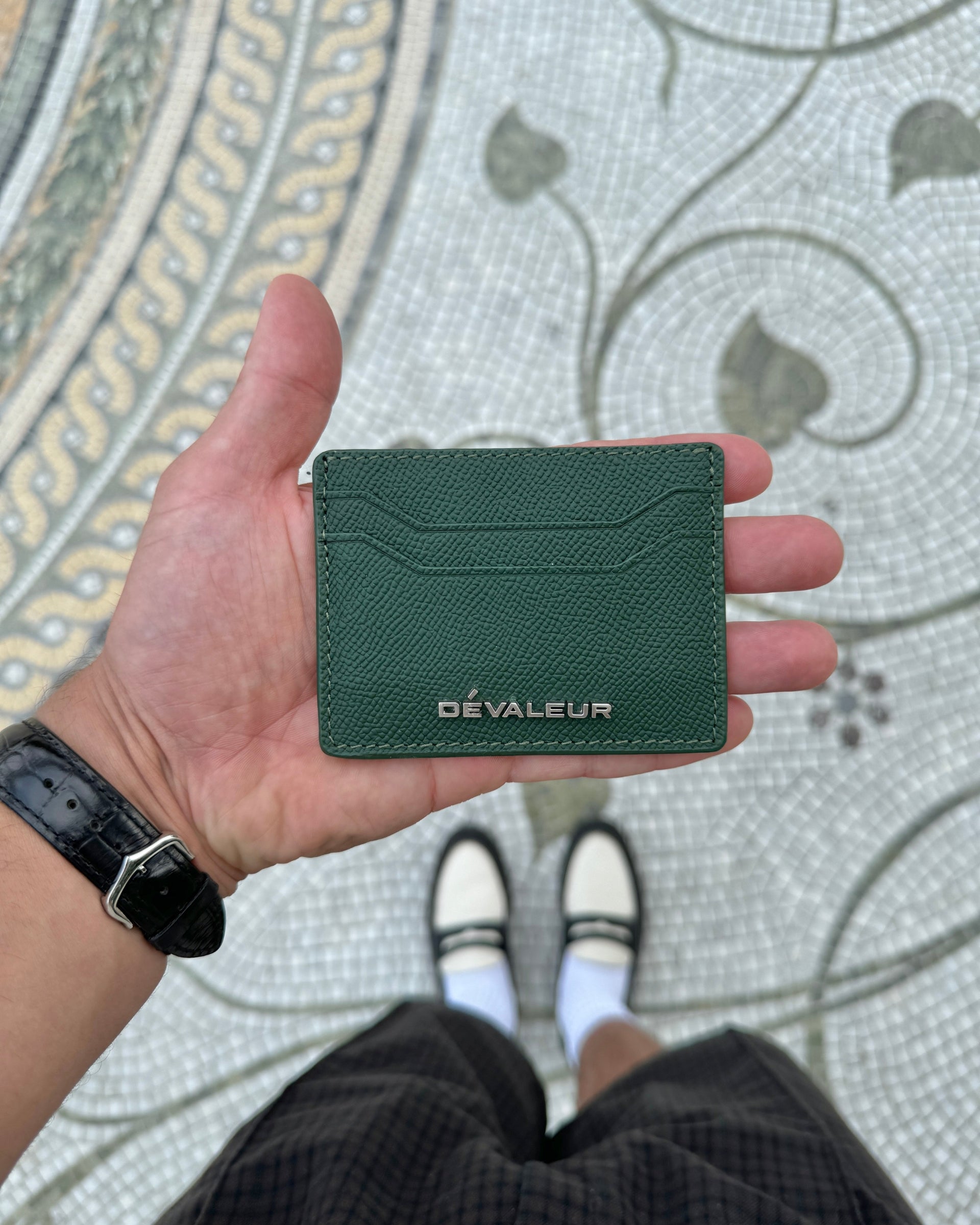 Dévaleur Card Holder